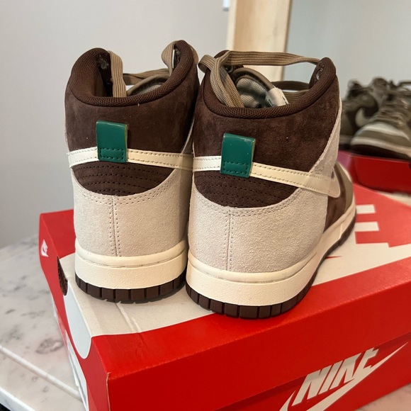 Nike Dunk High - Picture 3 of 6